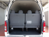 TOYOTA HIACE COMMUTER 2012