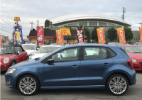 VOLKSWAGEN POLO 2015