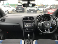 VOLKSWAGEN POLO 2015