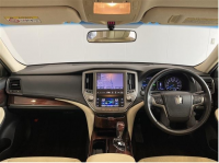 TOYOTA CROWN HYBRID 2014