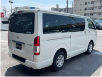TOYOTA HIACE VAN 2016