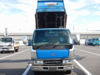 MITSUBISHI CANTER 2001