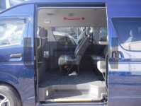 TOYOTA HIACE COMMUTER 2018