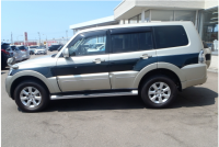 MITSUBISHI PAJERO 2017