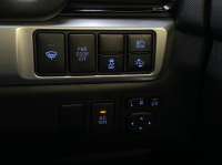 TOYOTA ESTIMA HYBRID 2016