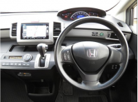 HONDA FREED 2013