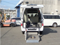 NISSAN CARAVAN 2009