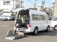 NISSAN CARAVAN 2009