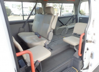 NISSAN CARAVAN 2009