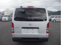 TOYOTA HIACE 2015