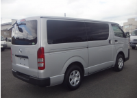 TOYOTA HIACE 2015