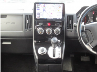 MITSUBISHI DELICA D:5 2016