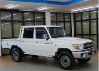TOYOTA LAND CRUISER 70 2015