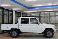 TOYOTA LAND CRUISER 70 2015