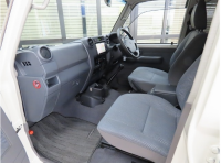 TOYOTA LAND CRUISER 70 2015