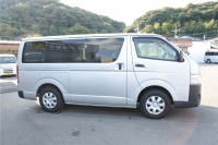 TOYOTA HIACE 2015