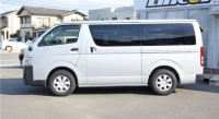 TOYOTA HIACE 2015