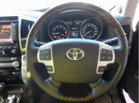 TOYOTA LAND CRUISER 2015