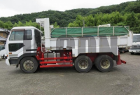 NISSAN BIG THUMB 2016