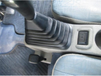 MITSUBISHI MINICAB TRUCK 2000