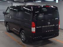 TOYOTA REGIUS VAN 2017
