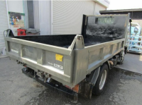 ISUZU ELF TRUCK 2011