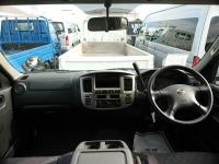 NISSAN CARAVAN 2011