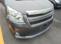 TOYOTA NOAH 2008
