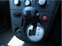 MITSUBISHI AIRTREK 2004