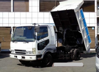 MITSUBISHI FUSO FIGHTER FUSO 2004