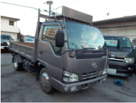 NISSAN TRUCK 2004