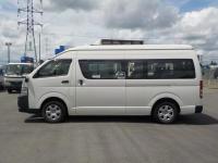 TOYOTA HIACE COMMUTER 2013