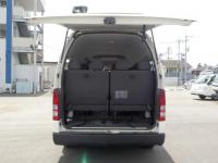TOYOTA HIACE COMMUTER 2013