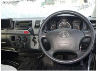 TOYOTA HIACE COMMUTER 2009