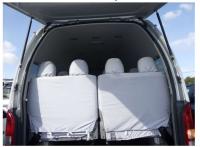 TOYOTA HIACE COMMUTER 2009