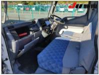 MITSUBISHI CANTER 2003