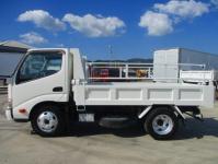 HINO DUTRO TRUCK 2014