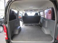 TOYOTA HIACE VAN 2009