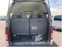 TOYOTA HIACE COMMUTER 2017