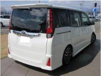 TOYOTA NOAH 2017