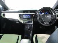 TOYOTA AURIS 2017