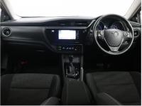 TOYOTA AURIS 2016