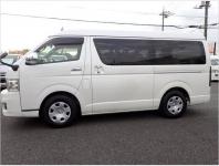 TOYOTA HIACE VAN 2011
