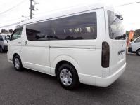 TOYOTA HIACE VAN 2011