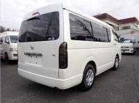 TOYOTA HIACE VAN 2011