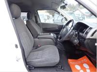 TOYOTA HIACE VAN 2011