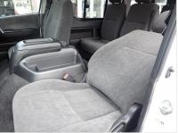 TOYOTA HIACE VAN 2011