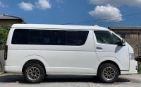 TOYOTA HIACE 2013