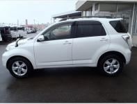 TOYOTA RUSH 2010