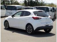 MAZDA DEMIO 2015